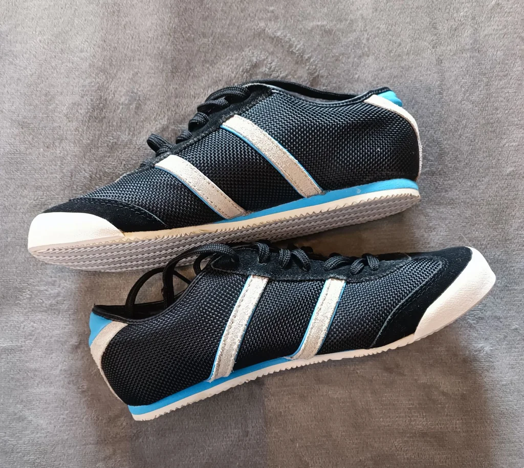 Vintage Lacoste sneakers size 40 in good condition – photo 3